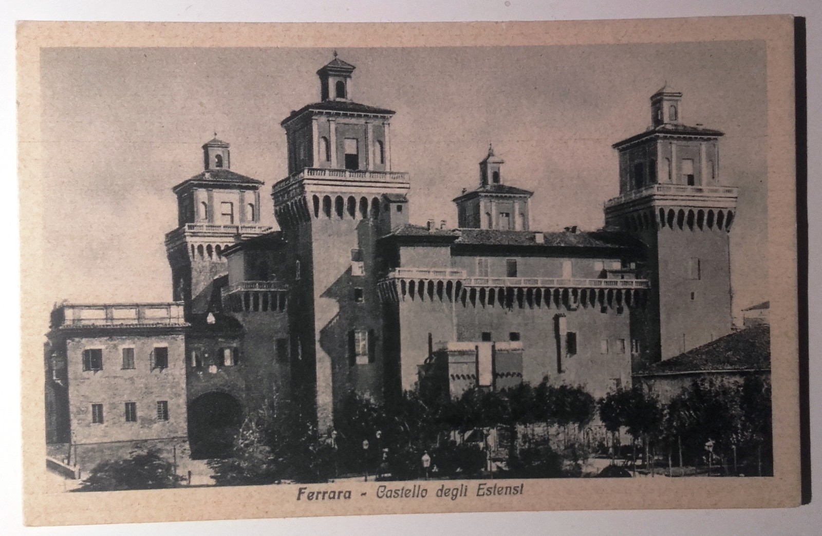 EMILIA ROMAGNA FERRARA CASTELLO DEGLI ESTENSI 1 Formato piccolo non viaggiata