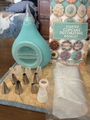 Cuisinart Starter Cupcake/Cake Decorating Kit