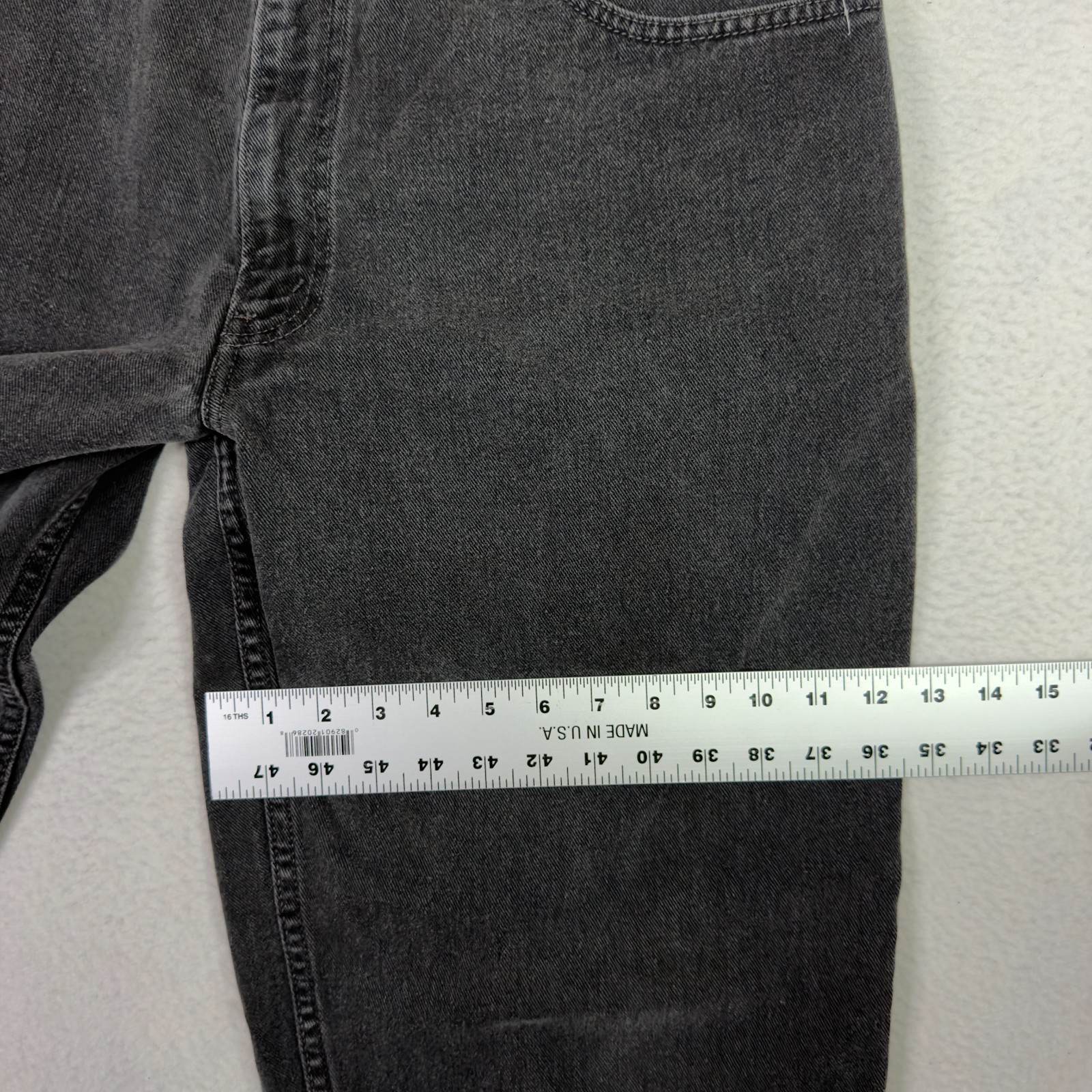 Vintage Levis 560 Jeans Men 36x29 Black Loose Fit Tapered Leg USA Y2K Distressed thumbnail 13