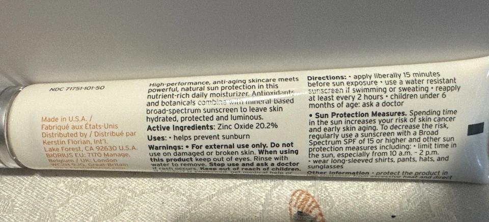 Crema correctora multivitamínica FPS 30 días Kerstin Florian 2 oz Foto 4 de 4