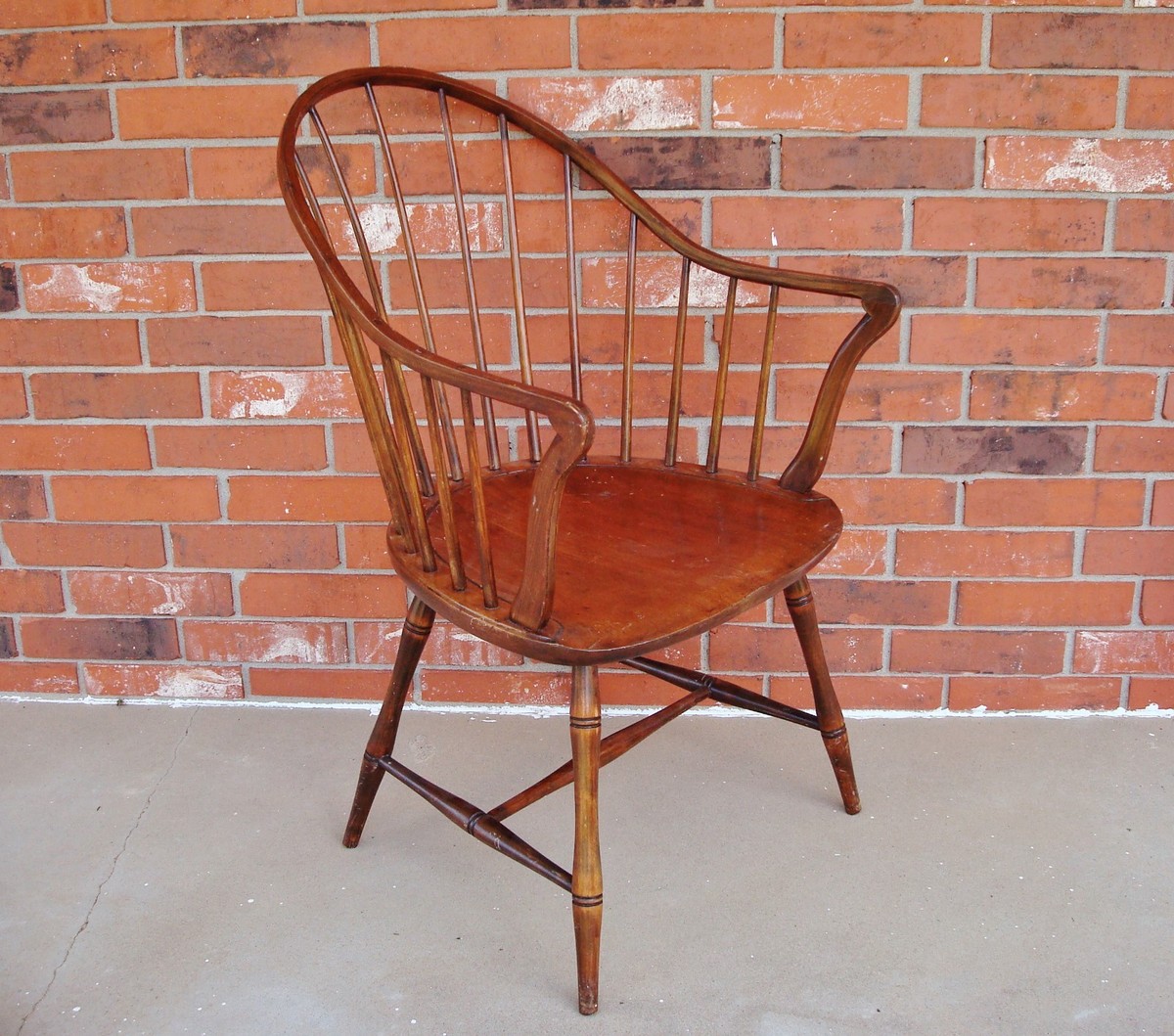 Antique ELGIN SIMONDS New York Continuous Arm Bow-Back Windsor Arm