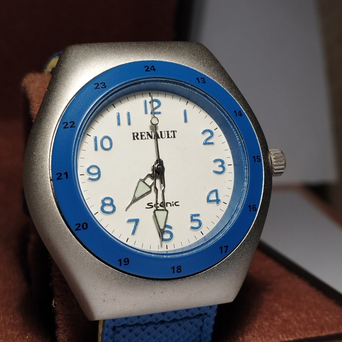 Montre Renault Scenic Quartz Bleu Argent Bracelet Nylon Bleu