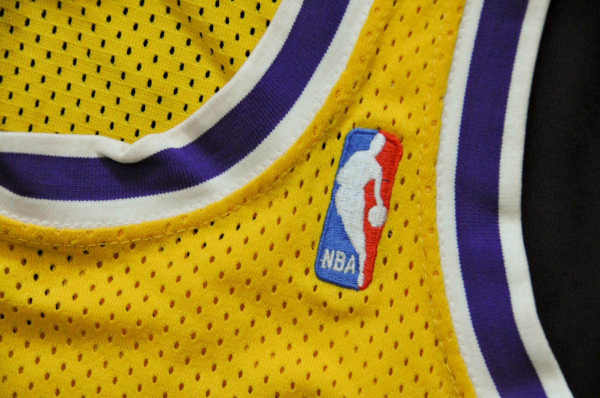 32 Magic Johnson Los Angeles Lakers Sandknit Jersey