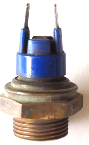 Kfz Zubehör Oldtimer Opel Relais Kühlerlüfternachlauf Wassertemperatur #400 C2