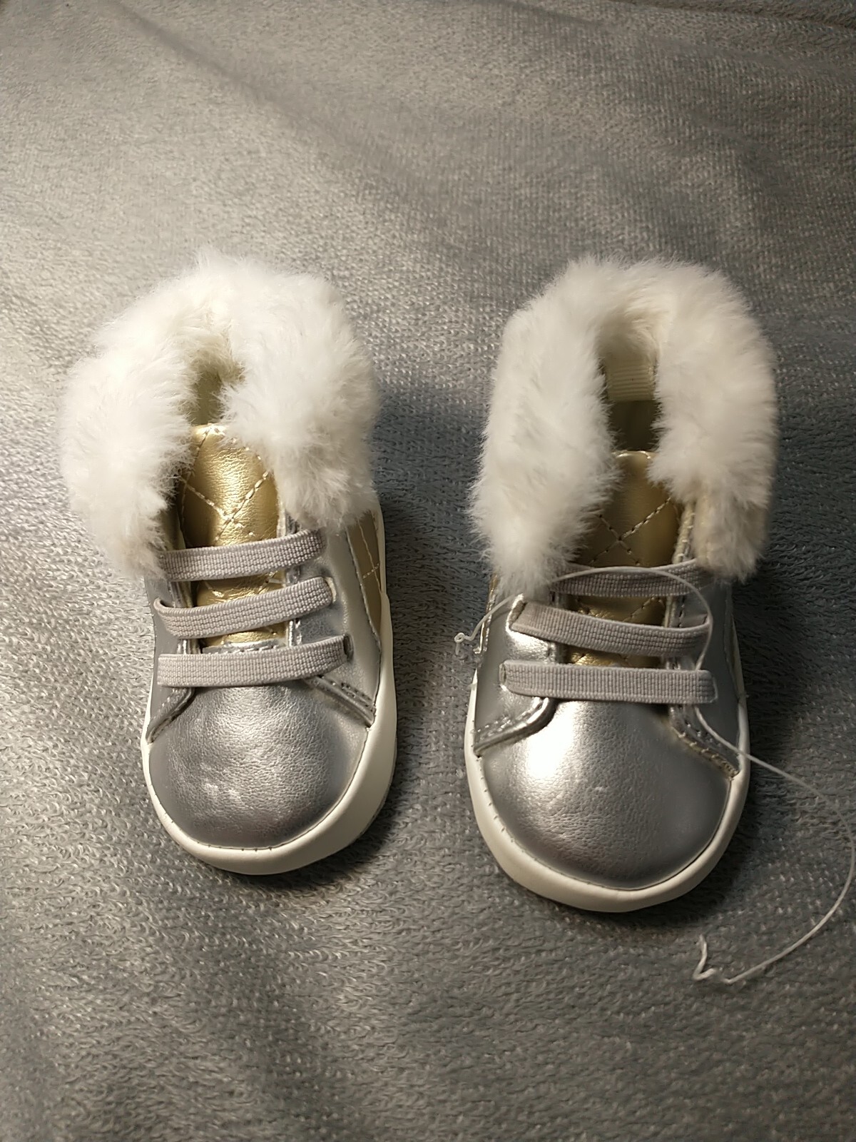 By Trimfoot Boots Sz 1. Vintage Infant  Faux Fur Trim Gold& Sil.