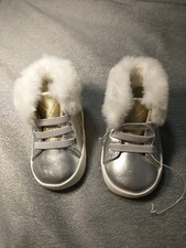 Baby Deer Shoes By Trimfoot Boots sz 1. Vintage Infant Faux Fur Trim Gold Sil.