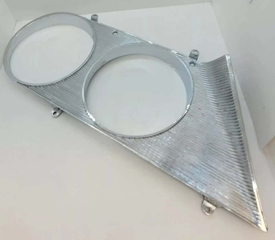 Chrysler New Yorker 1964 faro lateral derecho bisel cubierta embellecedor 2417272 nuevo en stock Foto 2 de 4