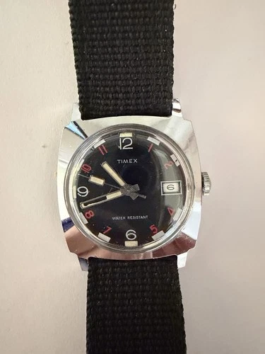 Timex 1971 Vintage Manual Wind Wristwatch Women Running