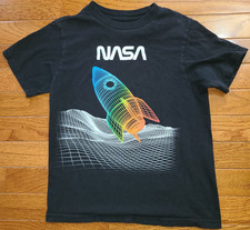 Nasa Boys T-Shirt Sm Black Rainbow Gradient Shuttle Spaceship Rocket Graphic Tee