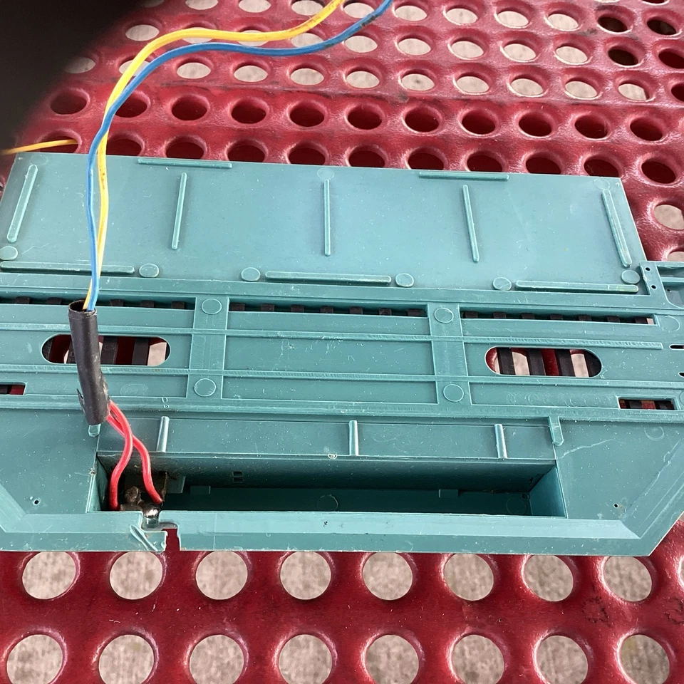 VINTAGE / HO SCALE / TYCO / PRESTOMATIC / ACTIVATED TRACK SECTION / PARTS Mm - Image 2 of 2