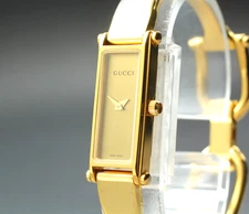 [Near MINT] GUCCI 1500L 12mm Gold Dial Qz Women's Rectangle Watch From JAPAN