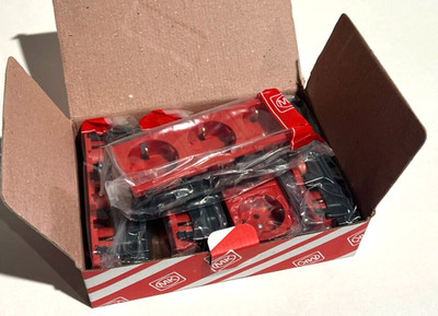 16A 250V 2P+E K5836 5er Pack MK ROT 3 Gang deutsch 6 modular Euro Steckdose