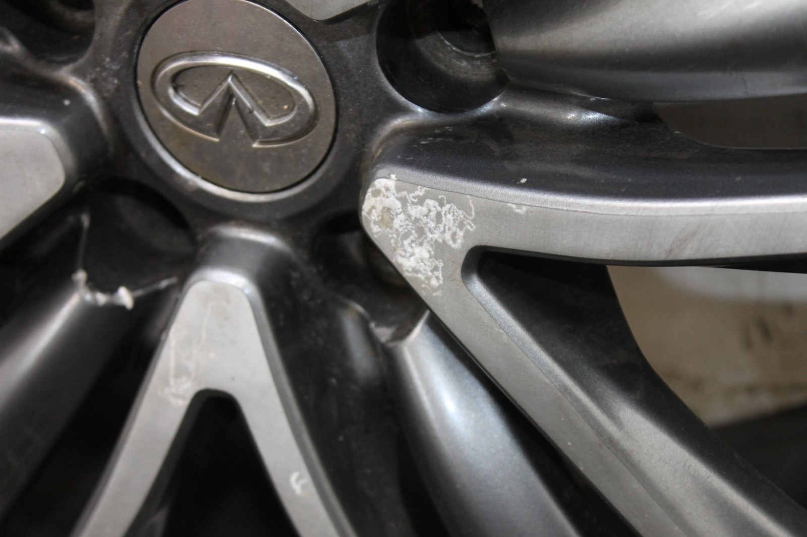 INFINITI Q50 Alloy Wheel Set 4GA3B 2.1 Diesel 125kw 2015 - Image 10