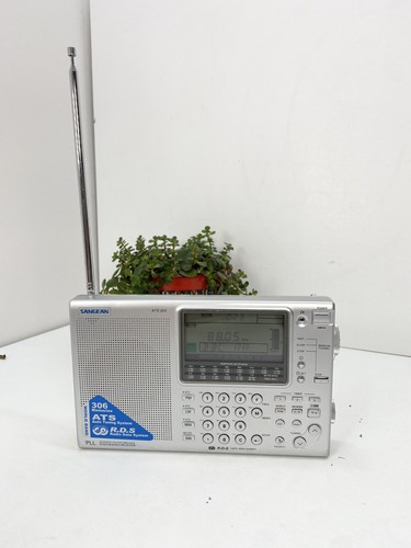 Sangean 909 ATS World Radio Receiver Silver Working Order - Picture 3 of 14