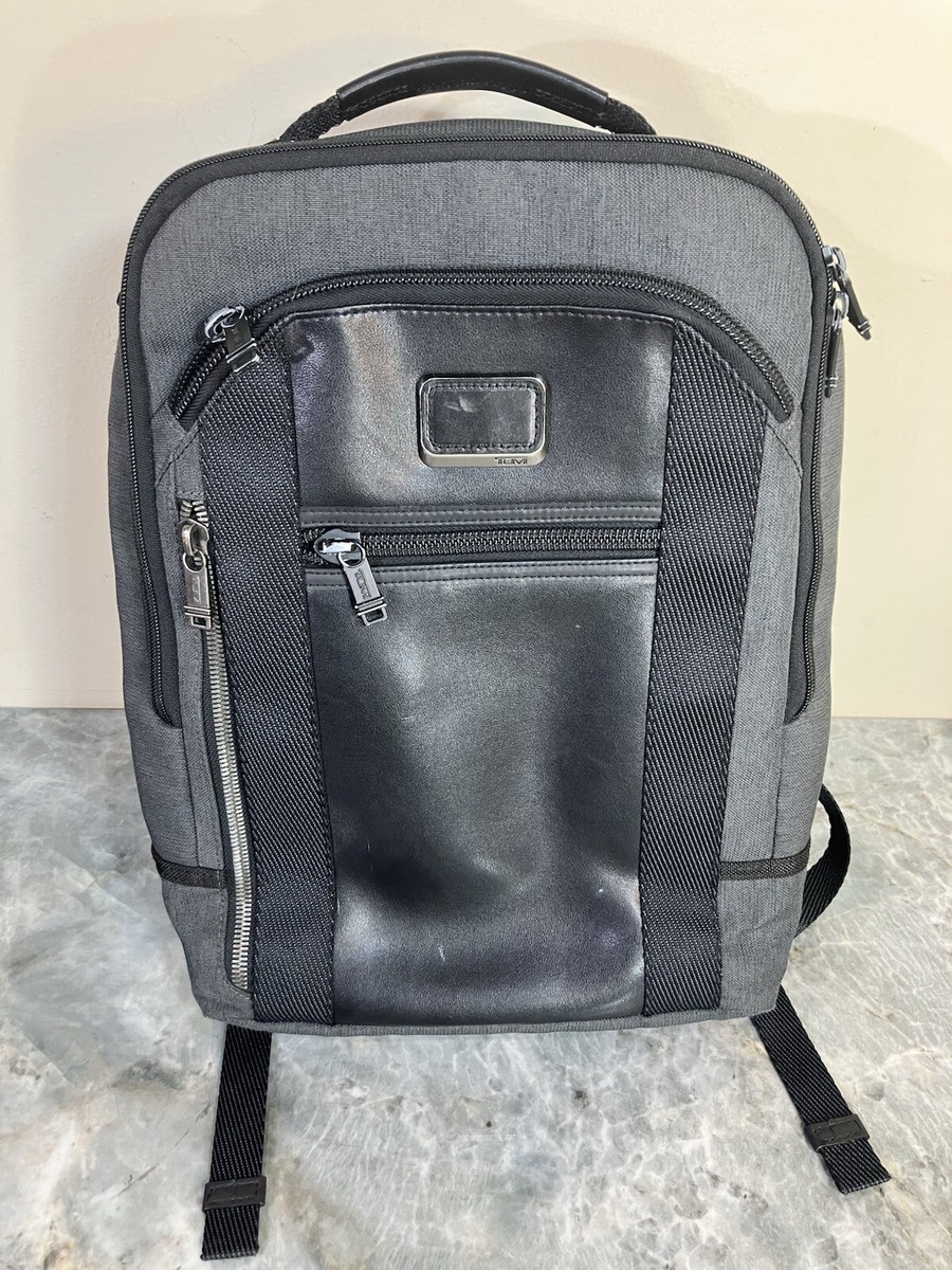 ほぼ新品】TUMI ALPHA BRAVO Davis 232682GT3 ほぼ新品】TUMI ALPHA BRAVO Davis 232682GT3