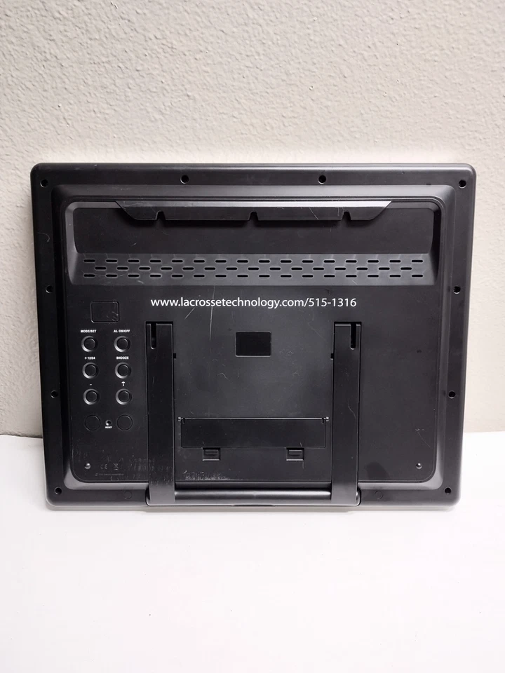 La Crosse Jumbo Digit Atomic Wall Clock 515-1316 - Rare, Retired, 19.5" x 15.5" - Image 2 of 4