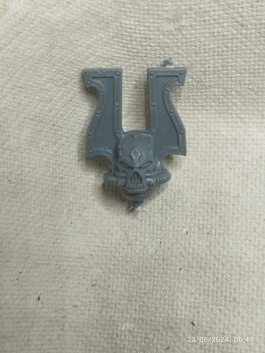 WARHAMMER 40K CHAOS KHORNE BERZERKERS BITS - Picture 24 of 102