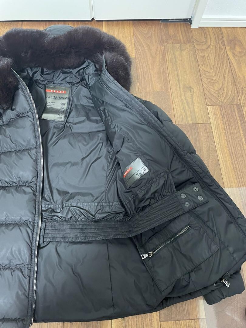 PRADA Fox Fur Hoodie Down Blouson Jacket Womens's Size 38 PRADA Fox Fur Hoodie Down Blouson Jacket Womens's Size 38