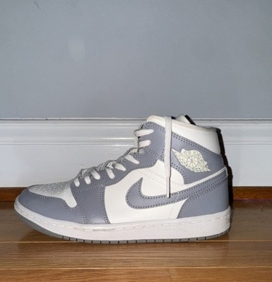 Jordan Air Jordan 1 Retro High Stealth Gray/White Leather High Top Sneaker