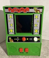 Frogger Retro Mini Classic Arcade Game Handheld Konami Basic Fun Tested Work-425