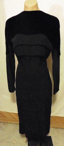 UNIQUE 40s 50s Black Rayon Crepe Tiered Dress w/Velvet Bodice Accent sz38x28x38 - Afbeelding 1 van 12