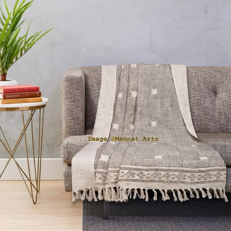 100% Cotton Natural Fringed Throw Bohemian Bedspread Handmade Sofa Blankets  - Image 2 of 4