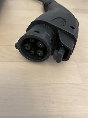 PORSCHE 純正 universal charger 未使用品 Porsche EV Charger Cayenne Panamera Taycan Universal Charging