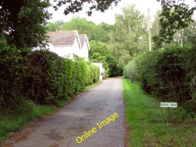 Foto 6x4 Zufahrtsstraße zu Grundstücken entlang des Common Surlingham c2014