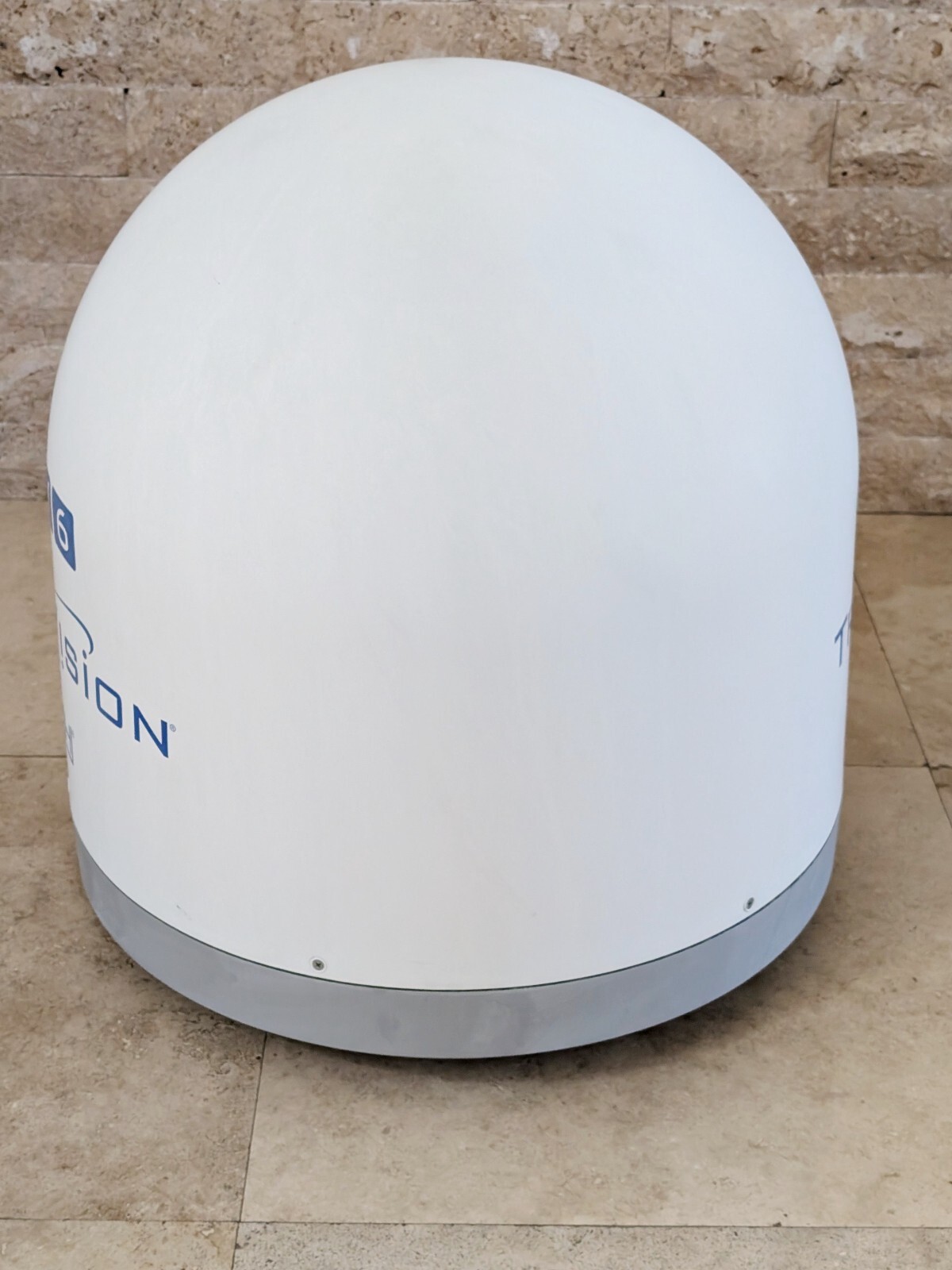 KVH TracVision TV6 Marine Satellite TV Antenna With Dome