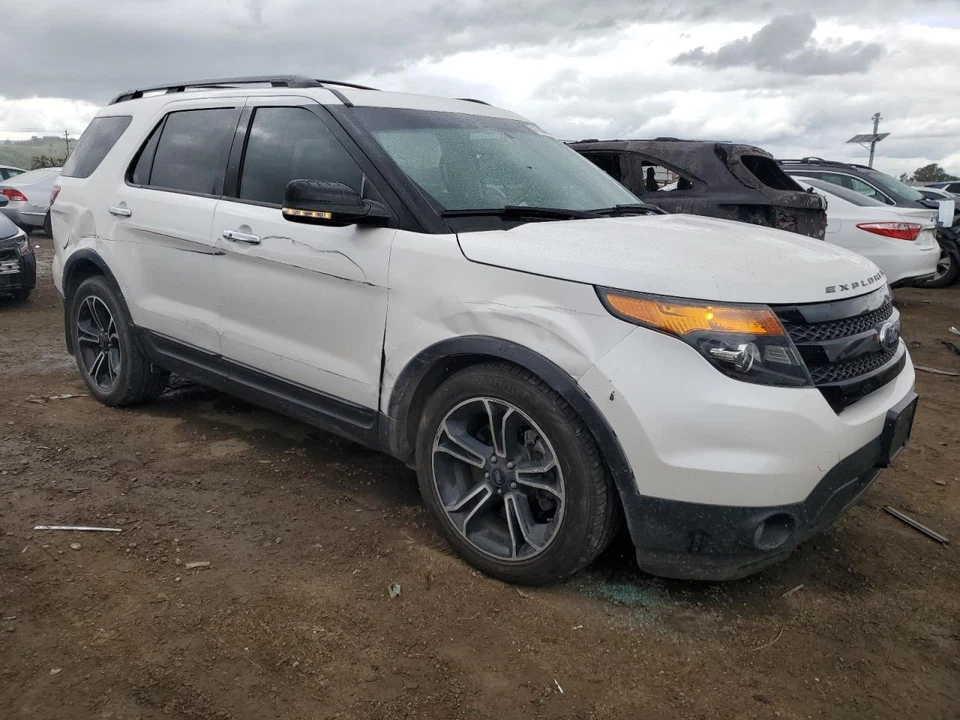 Used Rear Right Door Vent Glass Rear fits: 2014 Ford Explorer privacy tint Rear - Image 4 of 4