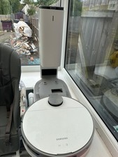 Samsung Jet Bot+ Robot Vacuum Cleaner with Clean Station – Excellent Condition