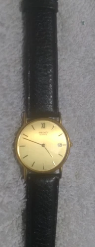 Seiko Quartz Watch 5Y39-7010 Slim Gold Dial Men Black Leather New Bat Great !!