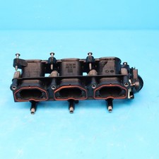 Audi A6 4F C6 3.2 FSI Kraftstoffverteiler rechts 06E133110E Ansaugbrücke PE1