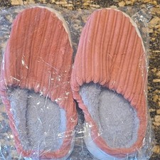 Pink Slip-On Women's Slippers Knit Fabric Faux Fur Lining Closed Toe
