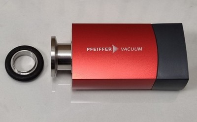 Pfeiffer Vacuum TTR 101 S2 Pirani Transmitter Messröhre Vakuummeter PT T11 138 3