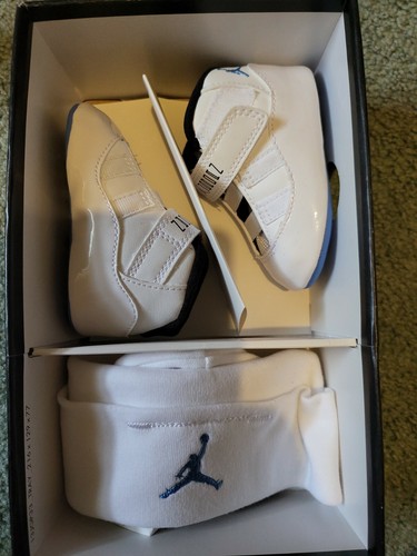 Nike Air Jordan XI 11 Retro Gift Pack 