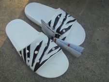 New Crocs Classic Crocs Animal Print Slides Men's 5 Women's 7 Zebra