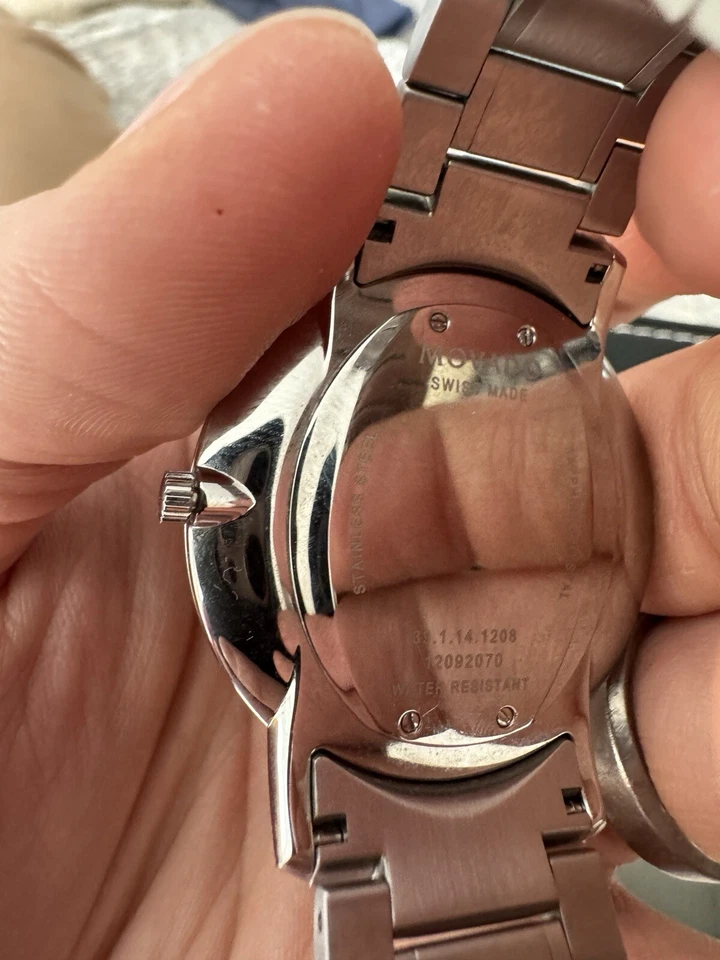 Reloj de cuarzo Movado Tc hecho en Suiza plateado Foto 2 de 2