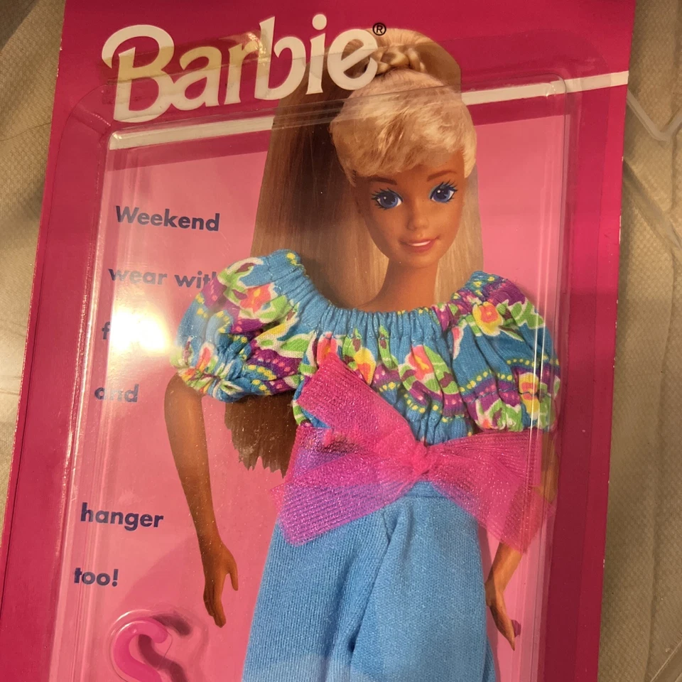 De Colección Barbie Fácil de Vestir Gran Fin de Semana Top Corto Azul Capris Pie Plano Zapatos Foto 2 de 4