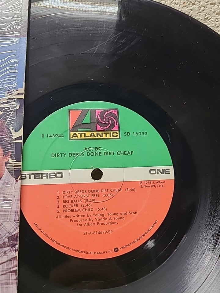 AC/DC - Dirty Deeds Done Dirt Cheap (Vinyle Usagé) main image 1