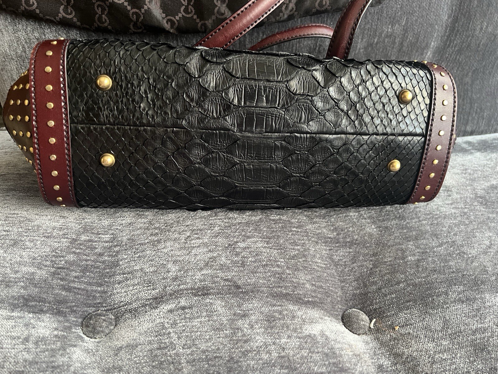 Auth.GUCCI black python/burgundy Leather Shoulder… - image 9
