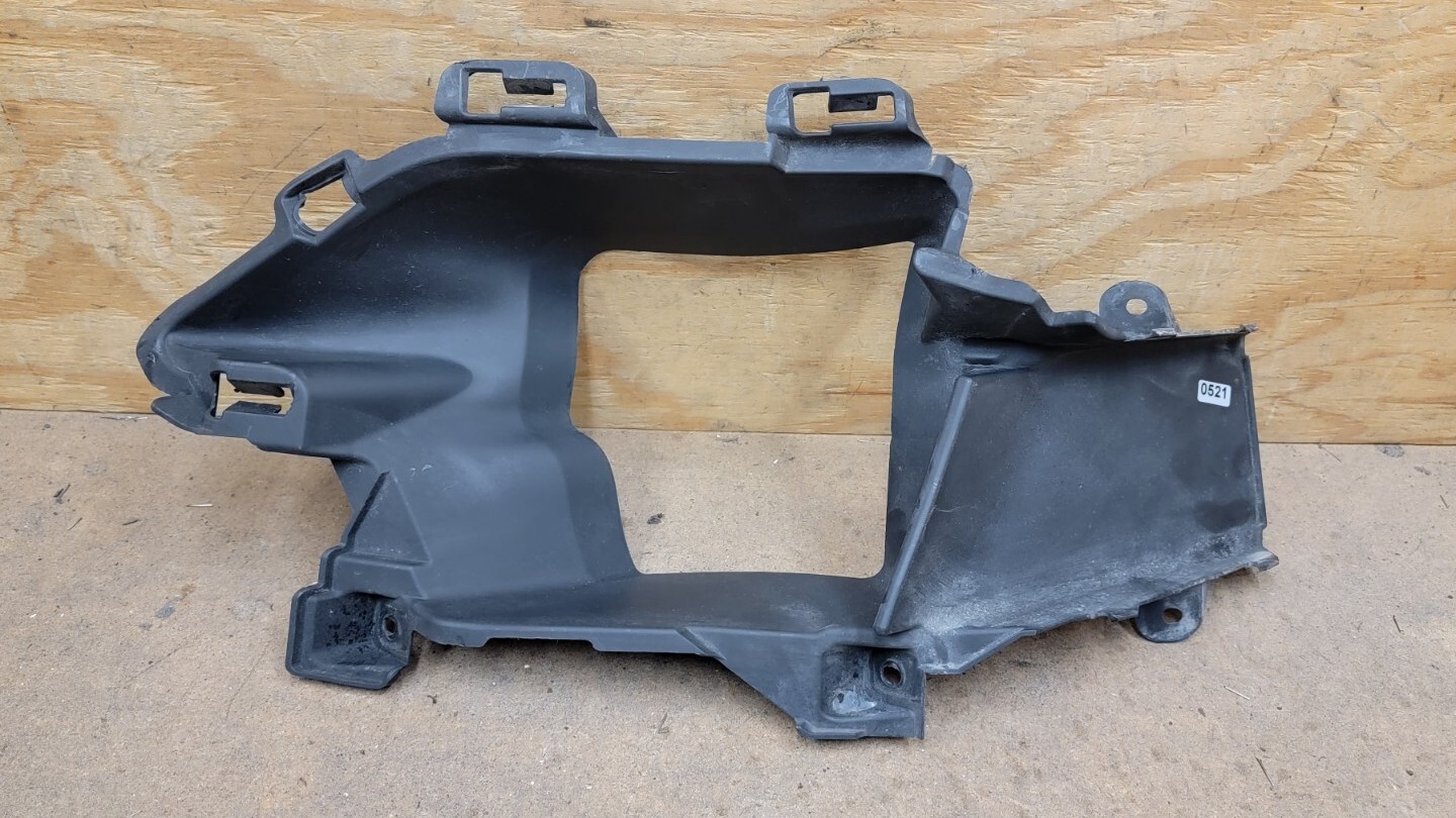 2018 2019 Volkswagen Golf R Front Bumper Air Duct 5G0-853-949-J-9B9 OEM ...