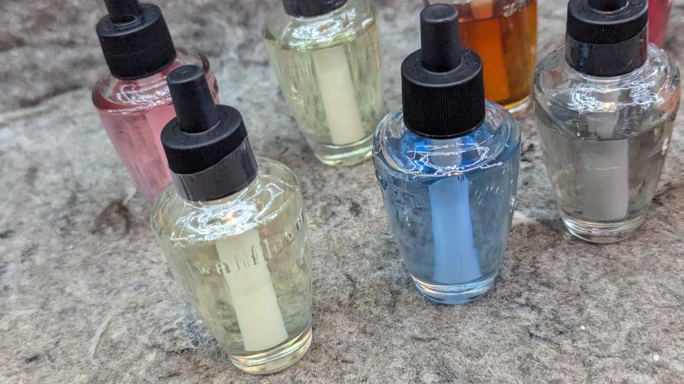 🔥NEW 10 + 1🔥 Bath & Body Works Wallflower Refills -24/25 Scents - Mystery Lot - Image 2 of 4