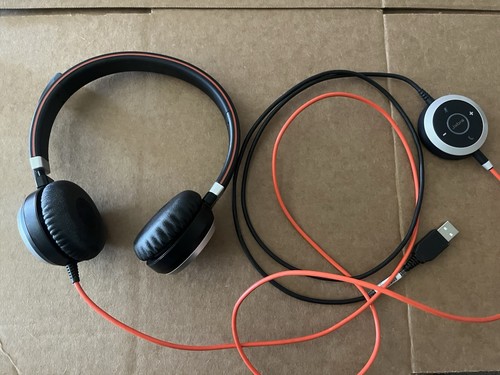Jabra Evolve 40 Przewodowy stereofoniczny zestaw słuchawkowy USB HSC017 z kontrolerem ENC010 PRZETESTOWANY