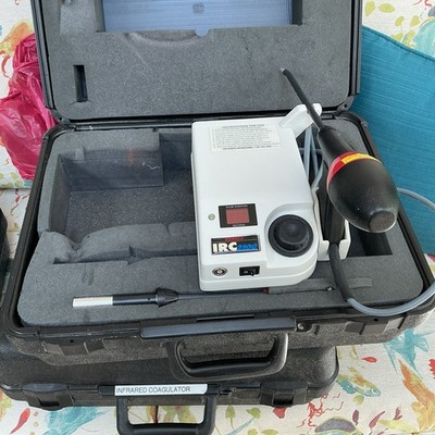 Complete In OEM Case Redfield IRC 2100 InfraRed Coagulator Light System IRC2100