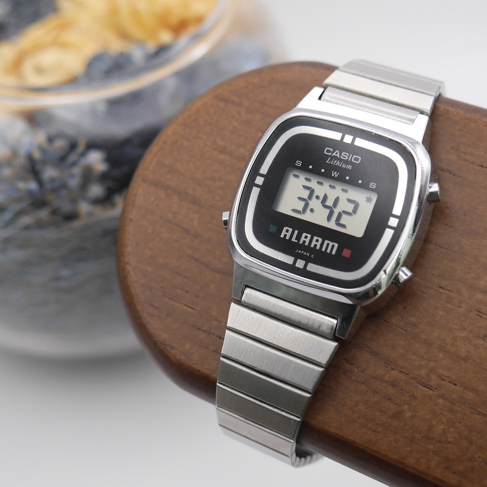 Vintage CASIO LA570 505 Digital Watch Working 1980s Made in Japan Rare