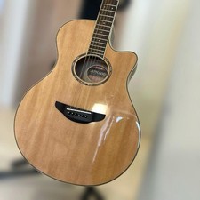 Yamaha APX600 Natural Acoustic Electric Guitar 634mm Scale Top Zustand