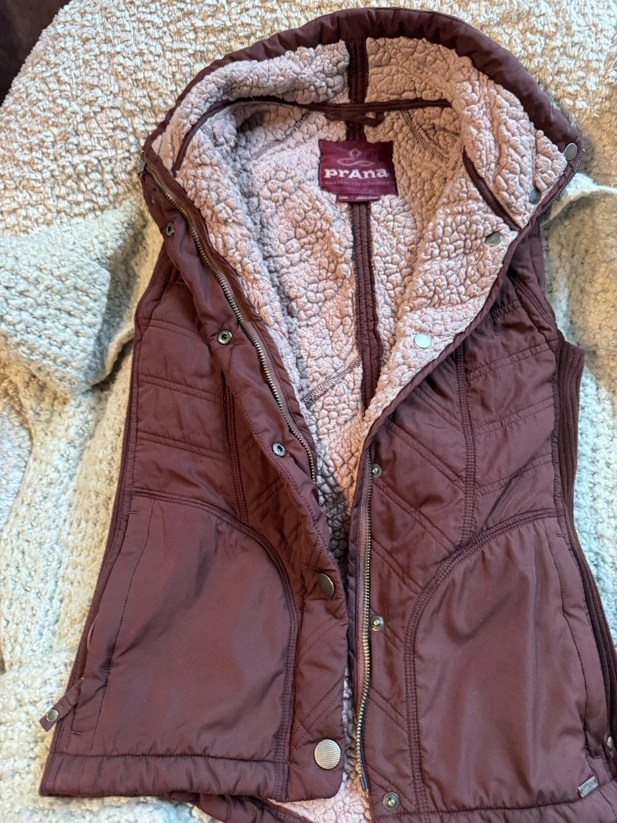 prAna Vest Womens Small Mauve Quilted Sherpa Lined Insulated Zip Snaps W13180560