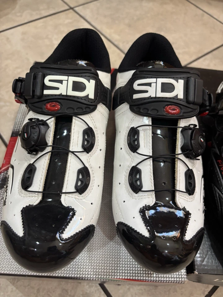 ZAPATOS de ciclismo Louis Garneau Comp negros grises para hombre talla 10/43 de EE. UU. Botines Foto 4 de 4