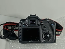 Canon EOS 7D 18.0 MP Digital SLR Black Camera w/ box, Charger, Battery & Manuals